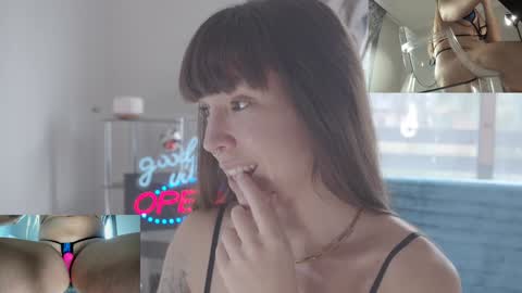 Snapshot of sofi_mora chatting on 12-17-24, 03:17 Sofi Mora online show from 12-17-24, 03:17