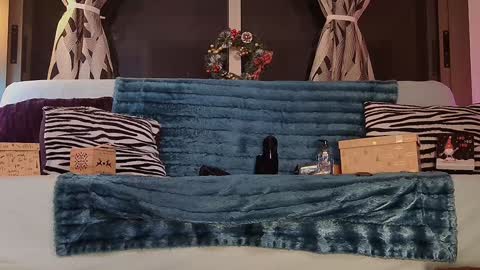 Snapshot of sofi_mora chatting on 12-24-24, 06:39 Sofi Mora online show from 12-24-24, 06:39