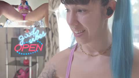 Snapshot of sofi_mora chatting on 02-17-25, 02:26 Sofi Mora online show from 02-17-25, 02:26