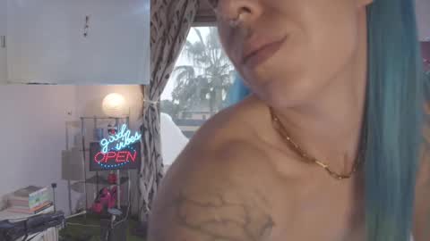 Snapshot of sofi_mora chatting on 02-17-25, 05:32 Sofi Mora online show from 02-17-25, 05:32