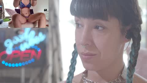 Snapshot of sofi_mora chatting on 09-09-25, 01:21 Sofi Mora online show from 09-09-25, 01:21