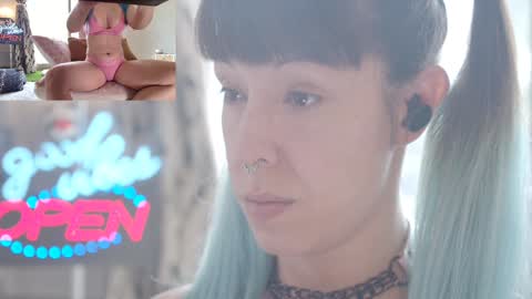 Snapshot of sofi_mora chatting on 09-29-25, 02:00 Sofi Mora online show from 09-29-25, 02:00