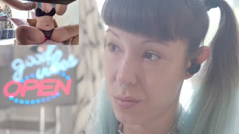 Snapshot of sofi_mora chatting on 10-18-25, 01:34 Sofi Mora online show from 10-18-25, 01:34