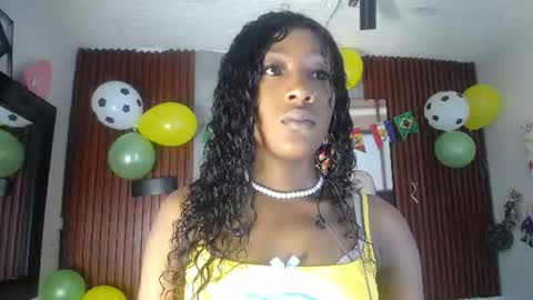 Snapshot of sofi_thomas_ chatting on 06-16-26, 11:46 Sofia online show from 06-16-26, 11:46