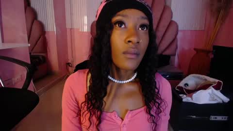 Snapshot of sofi_thomas_ chatting on 07-10-26, 11:13 Sofia online show from 07-10-26, 11:13