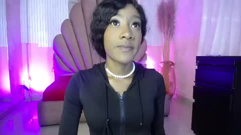 Snapshot of sofi_thomas_ chatting on 07-20-26, 11:23 Sofia online show from 07-20-26, 11:23