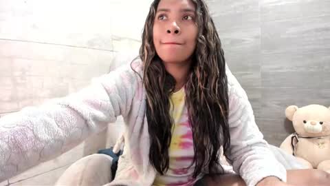 Snapshot of sofia86379 chatting on 02-16-25, 05:26 sofia86379 online show from 02-16-25, 05:26