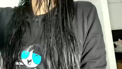 Snapshot of sofia_20_20 chatting on 12-20-25, 03:24 Sofia online show from 12-20-25, 03:24