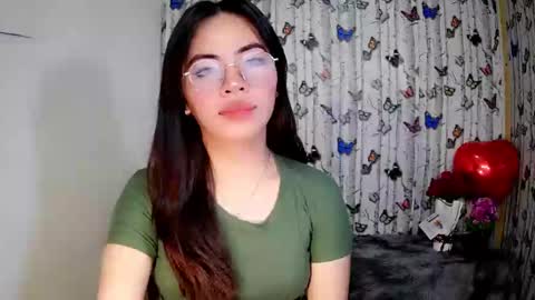 Snapshot of sofia_ava24 chatting on 01-10-25, 02:35 Chady online show from 01-10-25, 02:35