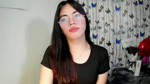 Snapshot of sofia_ava24 chatting on 01-29-25, 07:15 Chady online show from 01-29-25, 07:15