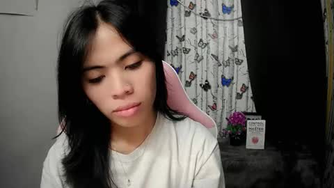 Snapshot of sofia_ava24 chatting on 05-25-26, 12:22 Chady online show from 05-25-26, 12:22