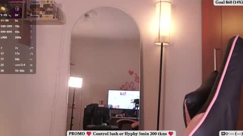 Sofi online show from 10-31-25, 12:22