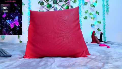 Snapshot of sofia_fer chatting on 02-27-25, 07:47 sofia online show from 02-27-25, 07:47