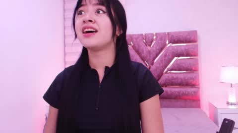 sofia gomes online show from 06-04-26, 12:00