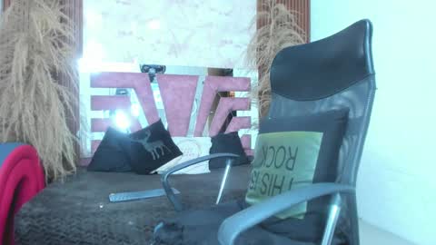 sofia gutierrez   online show from 03-04-25, 07:08