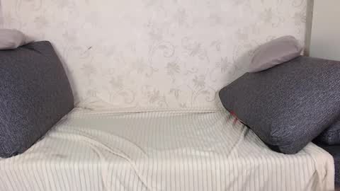 Sofia here online show from 04-06-26, 12:08