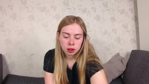 Snapshot of sofia_here chatting on 04-30-26, 12:06 Sofia here online show from 04-30-26, 12:06