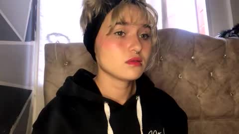 Snapshot of sofia_jimenezz chatting on 10-17-25, 09:17 Sofia Jimenez online show from 10-17-25, 09:17