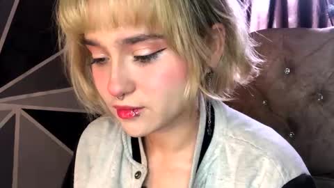 Snapshot of sofia_jimenezz chatting on 10-19-25, 07:14 Sofia Jimenez online show from 10-19-25, 07:14