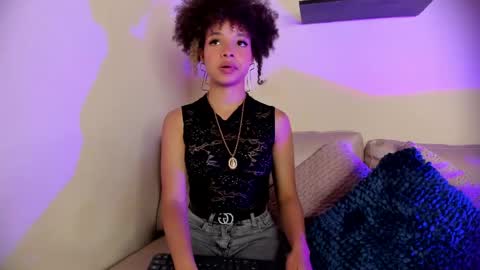 Snapshot of sofia_kay_ chatting on 06-09-26, 09:59 S O F I A online show from 06-09-26, 09:59