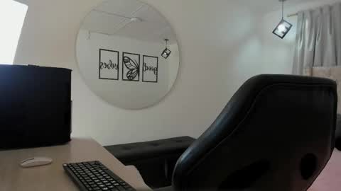 Snapshot of sofia_klarck chatting on 05-31-26, 02:35 sofia klarck online show from 05-31-26, 02:35