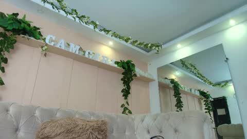 Sofi  online show from 04-12-26, 05:07