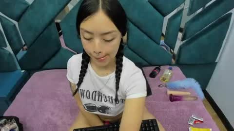 Snapshot of sofia_mirandaa chatting on 06-26-26, 03:27 sofia miranda online show from 06-26-26, 03:27