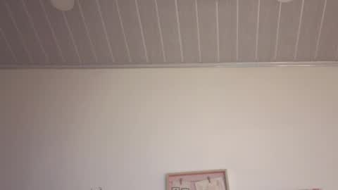 Snapshot of sofia_palacios_ chatting on 12-21-25, 03:24 online show from 12-21-25, 03:24