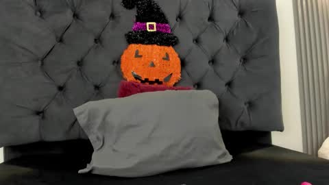 sofi online show from 10-23-25, 12:04