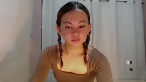 sofia_sweetheart18 online show from 06-29-26, 10:21
