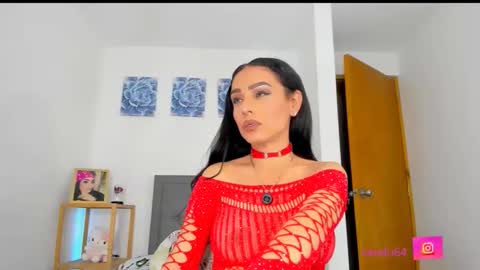 Snapshot of sofia_swett_03 chatting on 09-21-25, 03:08 laura online show from 09-21-25, 03:08