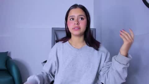 Sofa online show from 09-22-25, 12:51