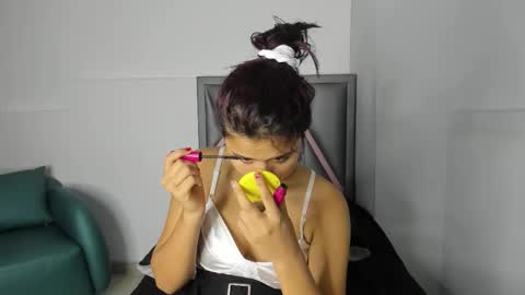 Sofa online show from 09-27-25, 11:59