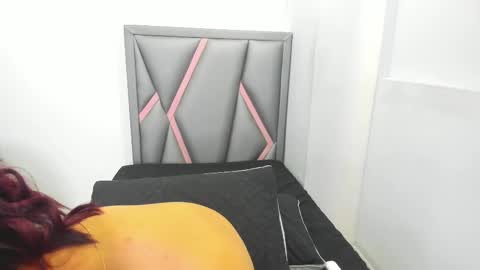 Sofa online show from 10-09-25, 02:15