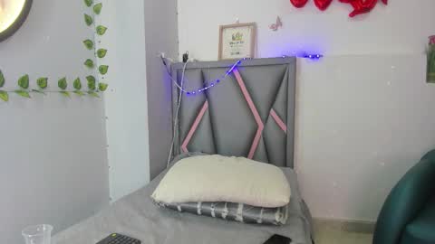 Sofa online show from 02-28-26, 12:50