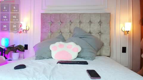 Snapshot of sofiabuitrago chatting on 06-03-26, 12:08 sofi online show from 06-03-26, 12:08
