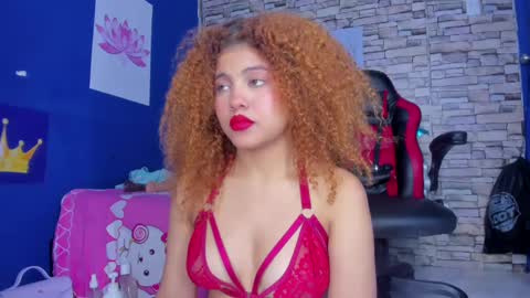 sofiacastillo01 online show from 02-08-25, 11:34