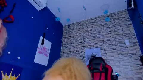 sofiacastillo01 online show from 02-14-25, 10:04