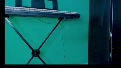 sofiacruz16 online show from 10-13-25, 05:57