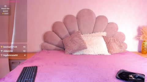 Snapshot of sofiagomez_1 chatting on 04-30-26, 09:08 SOFI online show from 04-30-26, 09:08