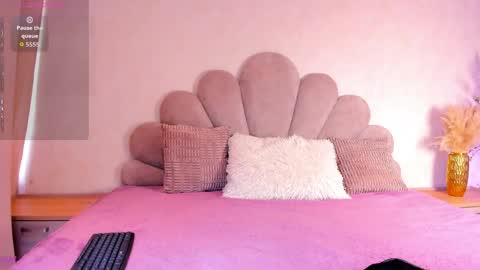 Snapshot of sofiagomez_1 chatting on 05-01-26, 06:01 SOFI online show from 05-01-26, 06:01