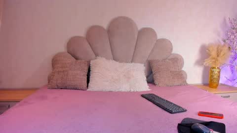 Snapshot of sofiagomez_1 chatting on 05-25-26, 07:09 SOFI online show from 05-25-26, 07:09