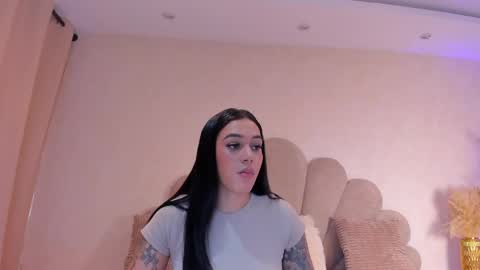 Snapshot of sofiagomez_1 chatting on 05-30-26, 07:00 SOFI online show from 05-30-26, 07:00