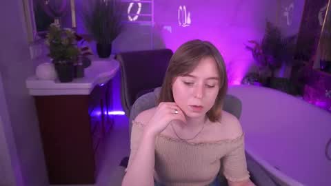 SofiaLuxuryy online show from 04-19-26, 02:16