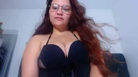 sofiamooon_ online show from 02-24-26, 03:37