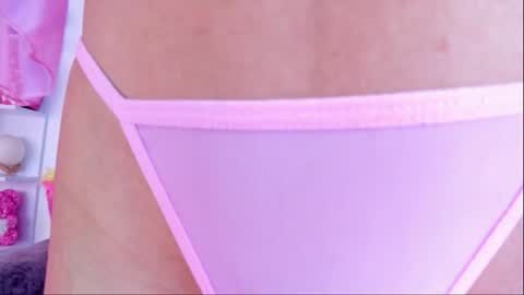 Snapshot of sofiaquiin15 chatting on 10-24-25, 10:06 Sofia online show from 10-24-25, 10:06