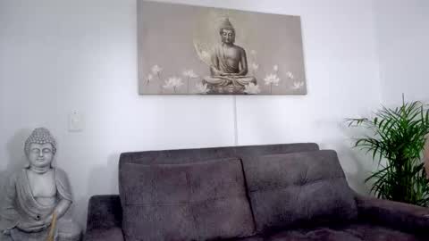 Sofia  online show from 11-12-25, 12:05