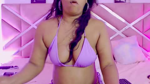 Snapshot of sofiarou chatting on 12-04-25, 10:51 Sofia online show from 12-04-25, 10:51