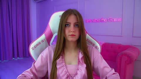 Snapshot of sofiasarvain chatting on 07-13-26, 06:16 Sofia online show from 07-13-26, 06:16