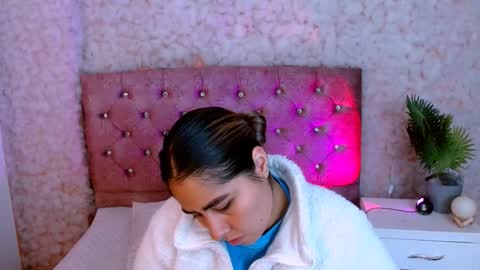 SOFIA online show from 02-16-26, 12:34